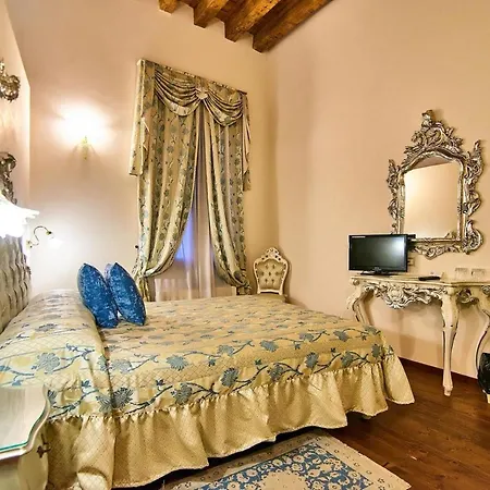 Ca Zane Martin Hotell 4*