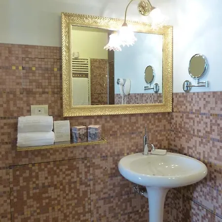 Ca Zane Martin Hotell