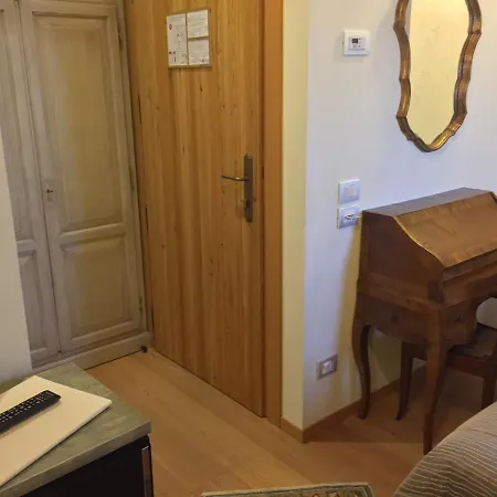 Ca Zane Martin Hotell