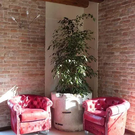 Ca Zane Martin Hotel